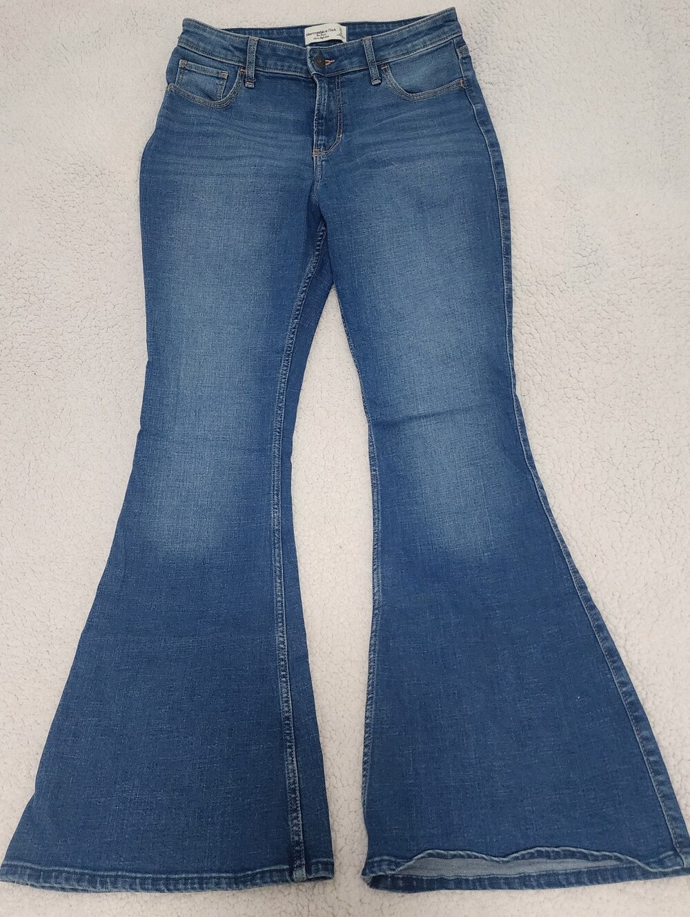 Abercrombie & Fitch The Flare Ultra High Rise Jeans 28/6R